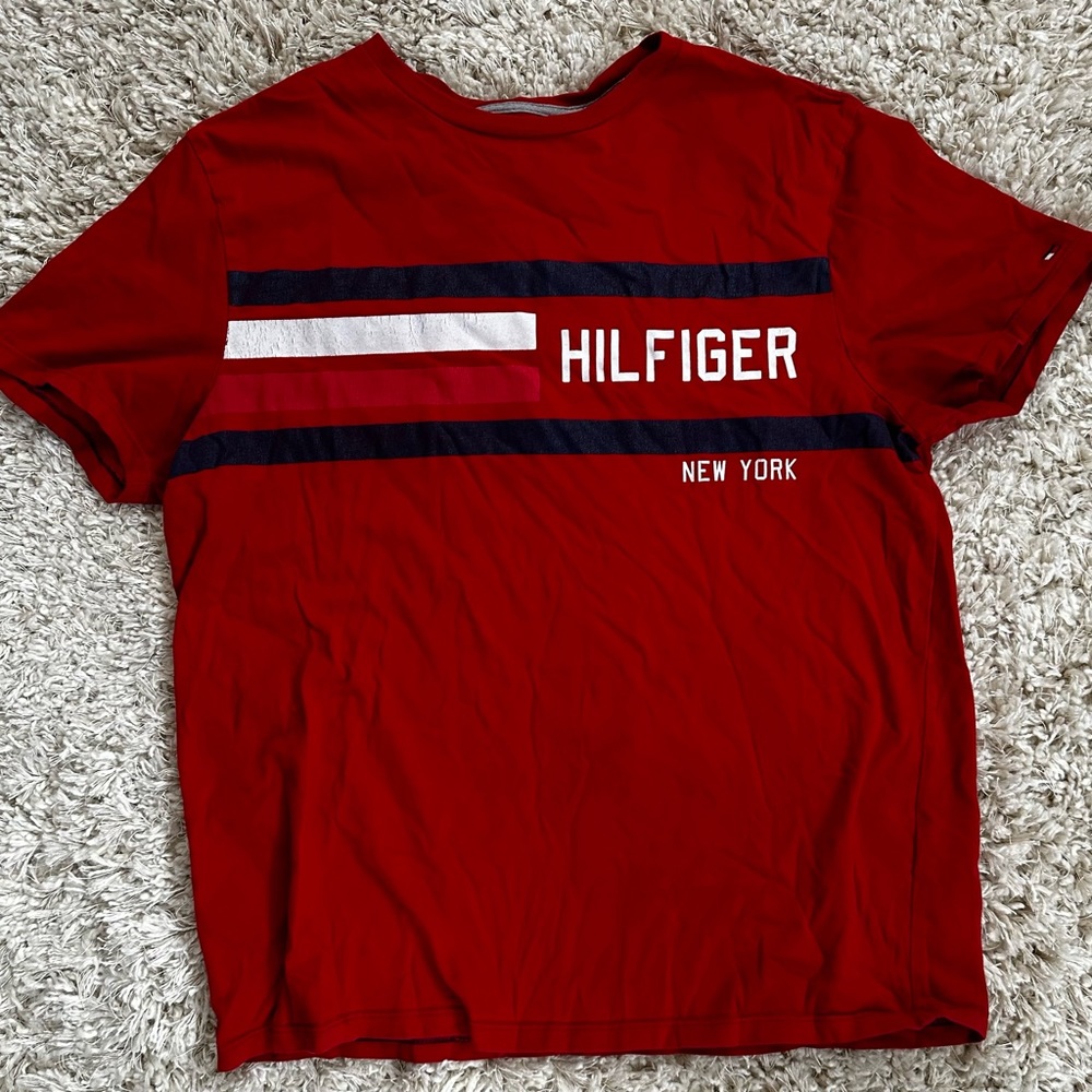 Tommy Hilfiger T Shirt
Size M Men